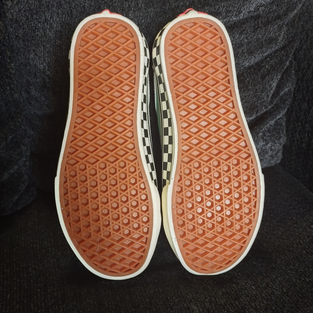 Vans - Picture 4 of 6